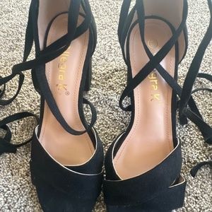 Women’s black dress shoes